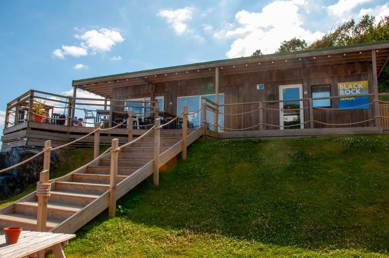 Millendreath Beach Resort Looe Buitenkant foto