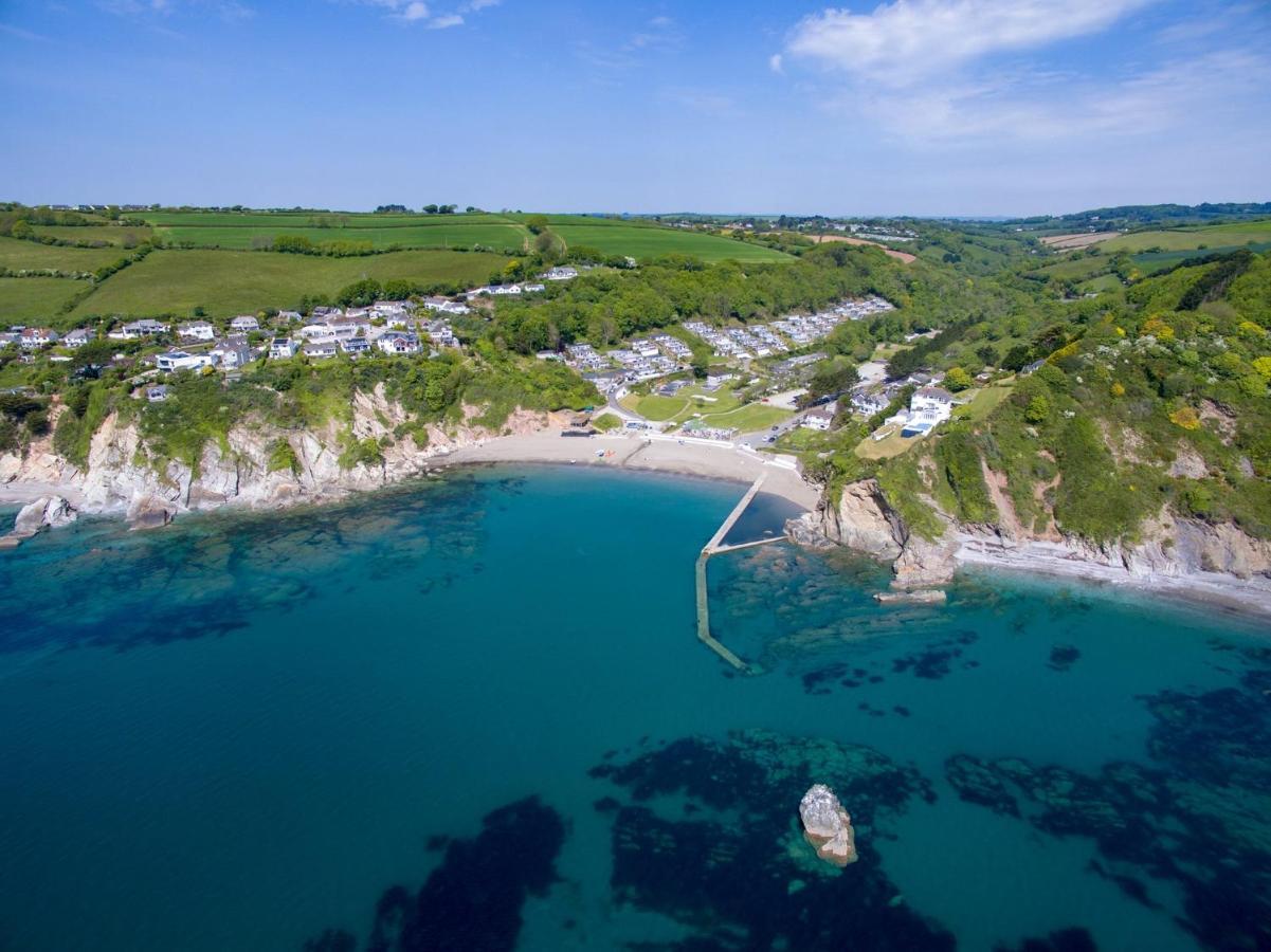 Millendreath Beach Resort Looe Buitenkant foto