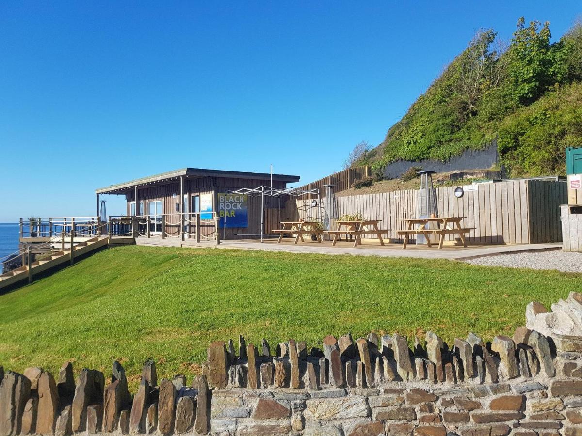 Millendreath Beach Resort Looe Buitenkant foto